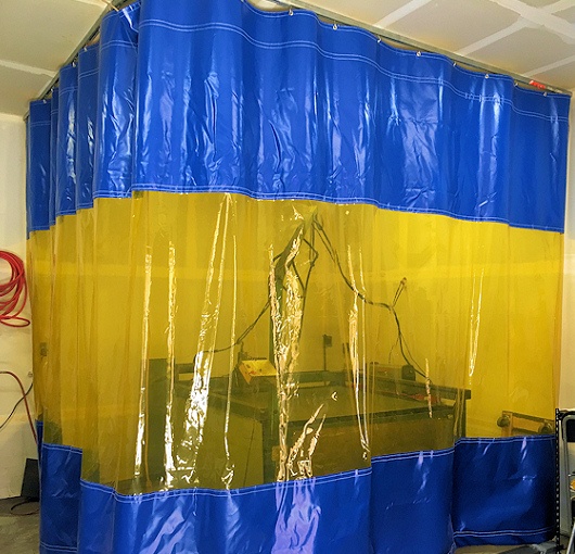 welding booth curtain form a 2 side enclosure