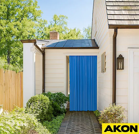 vinyl-curtains-for-breezeway